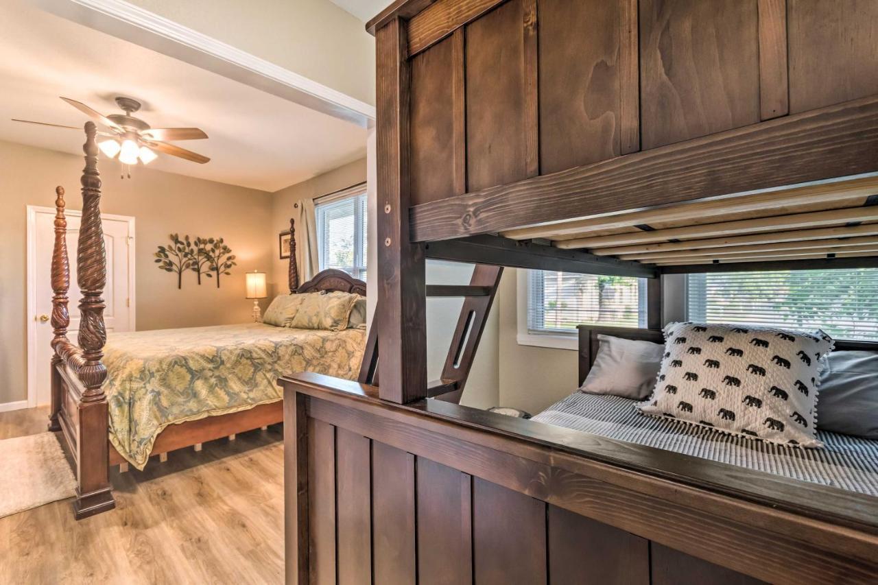 Remodeled Downtown Hot Springs Home With Porch 외부 사진