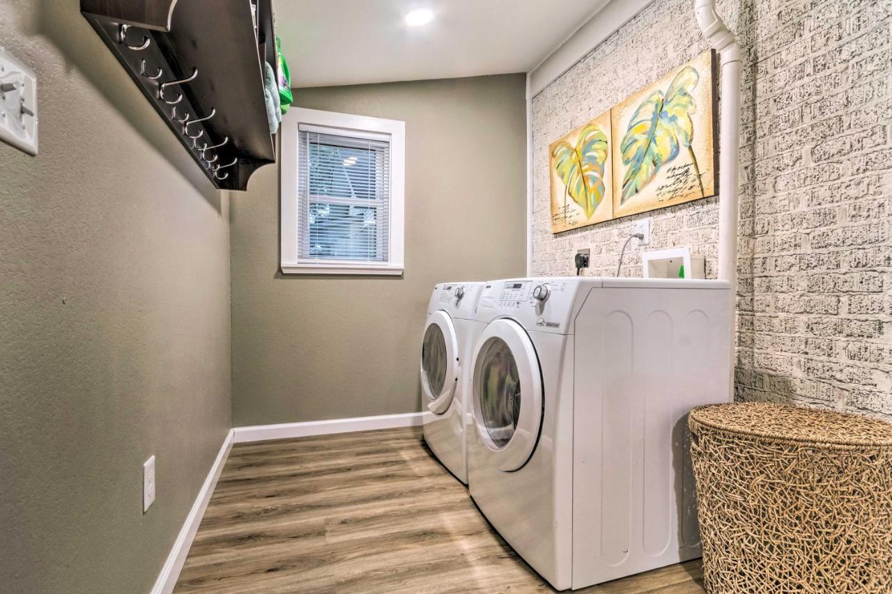 Remodeled Downtown Hot Springs Home With Porch 외부 사진